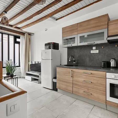 Appartamento Parisian Nest I Stone Walls & Authentic Charm