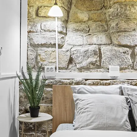Appartamento Parisian Nest I Stone Walls & Authentic Charm
