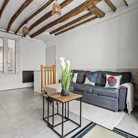 Parisian Nest I Stone Walls & Authentic Charm * Parigi