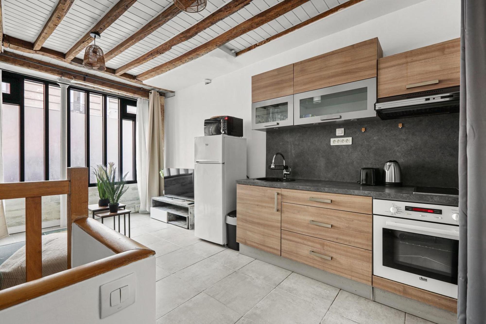 Appartamento Parisian Nest I Stone Walls & Authentic Charm